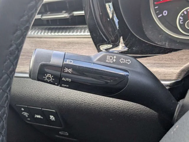 Used 2021 Silver Kia EX image 24