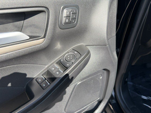 Used 2022 Black Metallic Ford SEL image 10