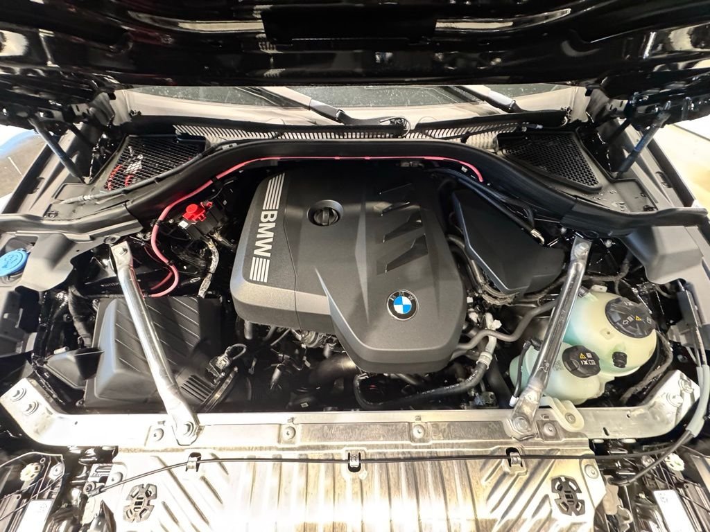 New 2026 Black Sapphire Metallic BMW 30 xDrive image 28