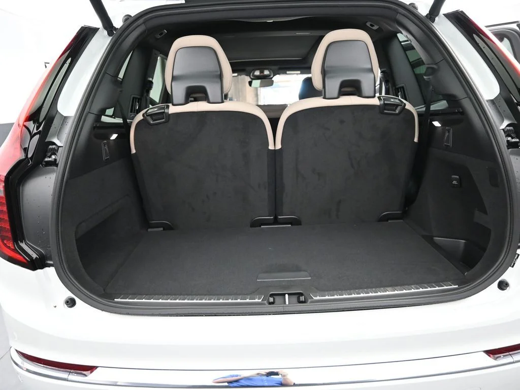 Used 2026 Crystal White Volvo Core image 17