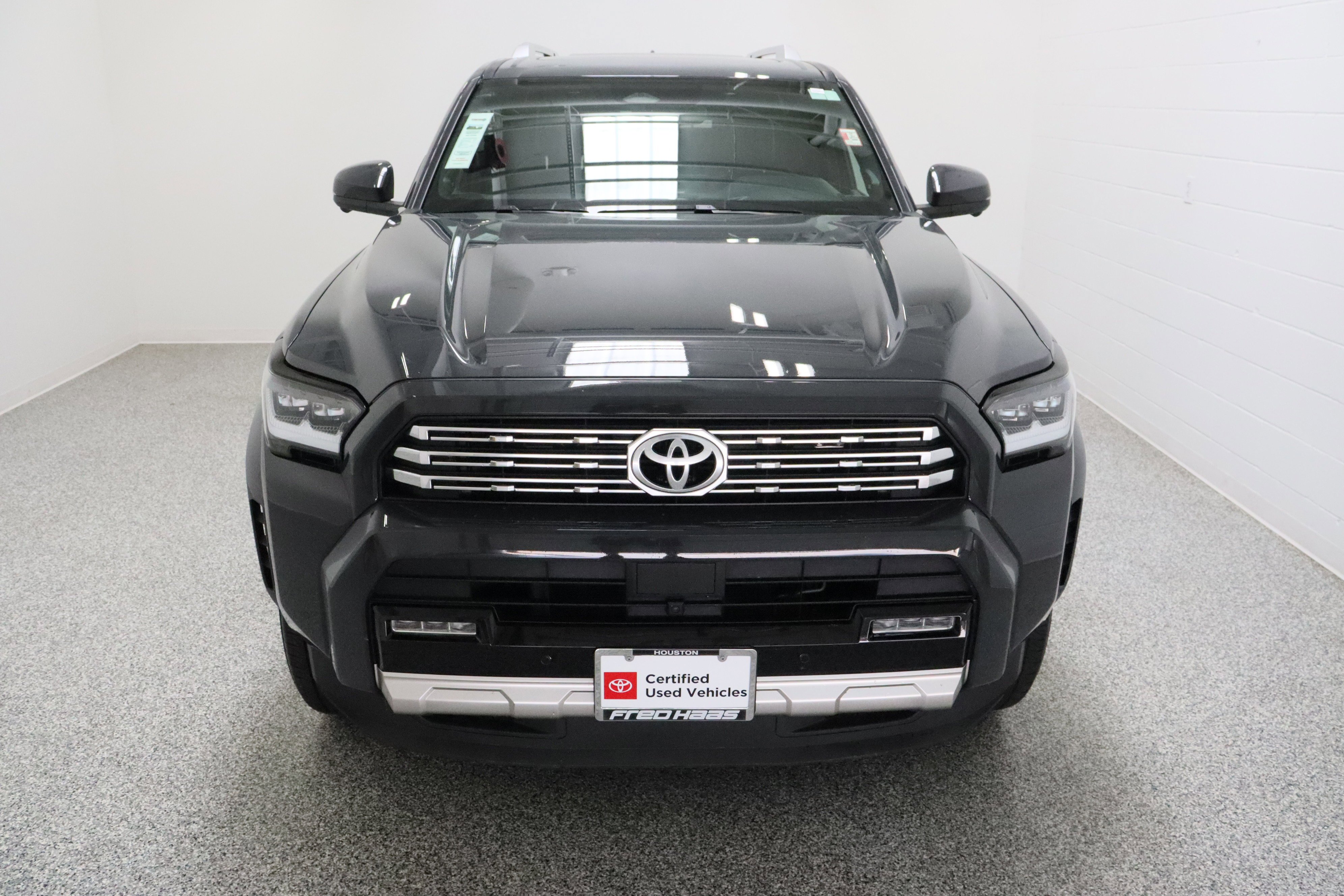 Used 2025 Underground Toyota Limited 2.4T image 3