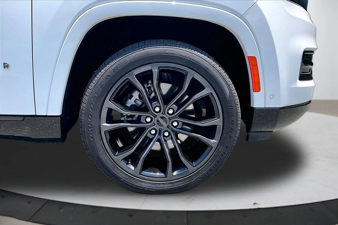 Certified Used 2024 White Jeep Series II image 35