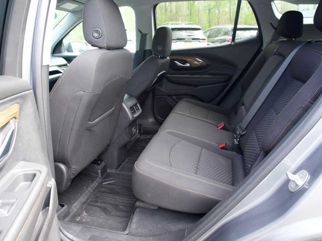 Used 2021 Satin Steel Metallic GMC SLE image 20