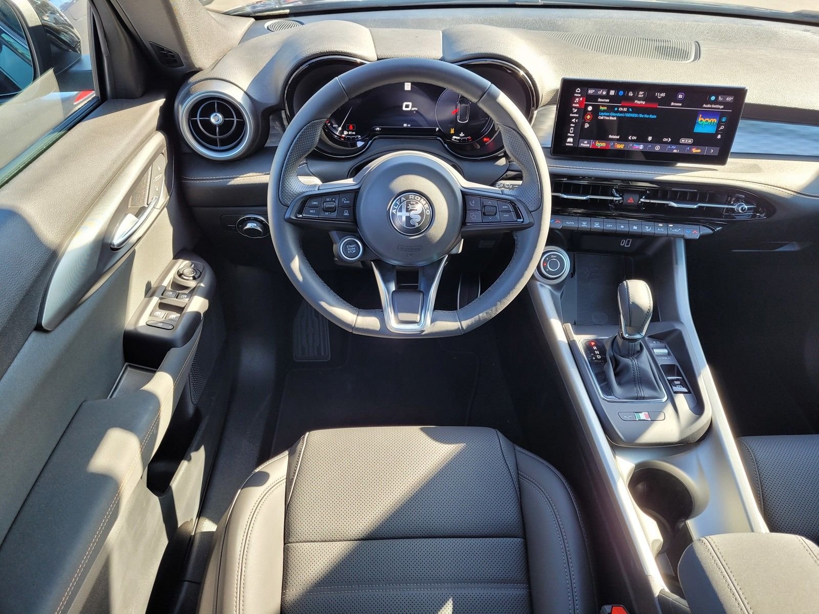 2025 Alfa Romeo Tonale Base - Photo 10