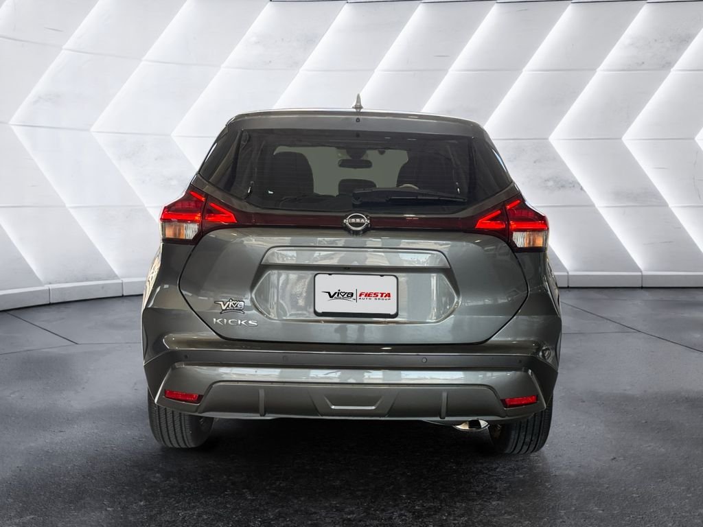 Used 2025 Gray Nissan S image 5