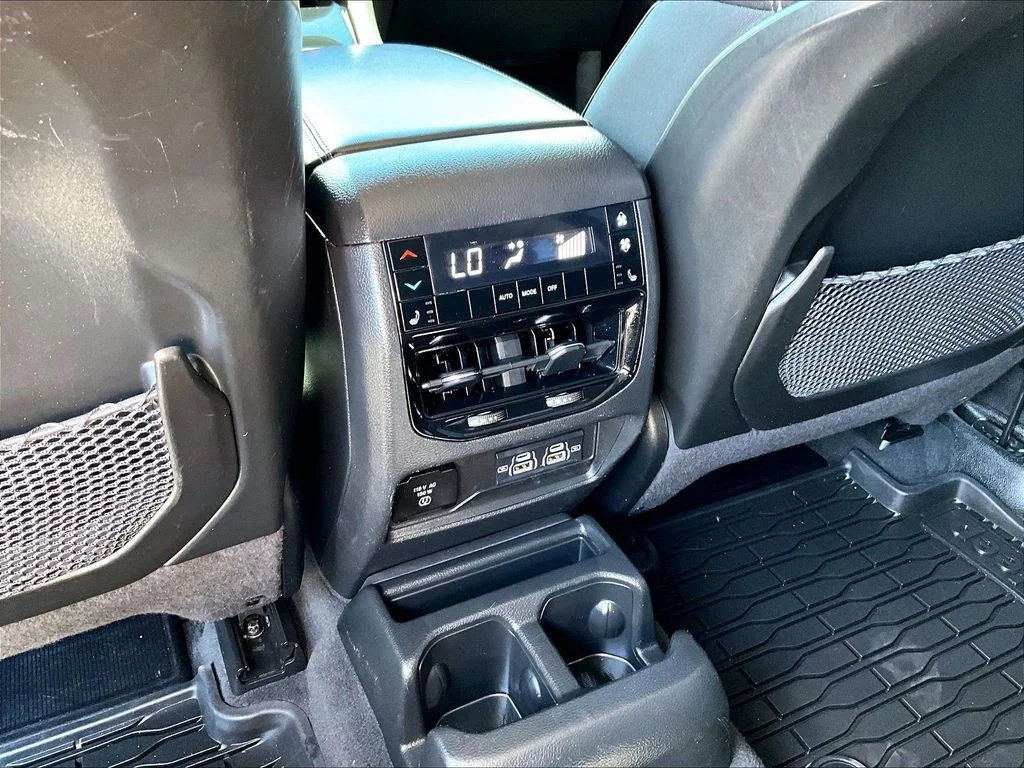 Used 2023 Black Jeep Limited image 35