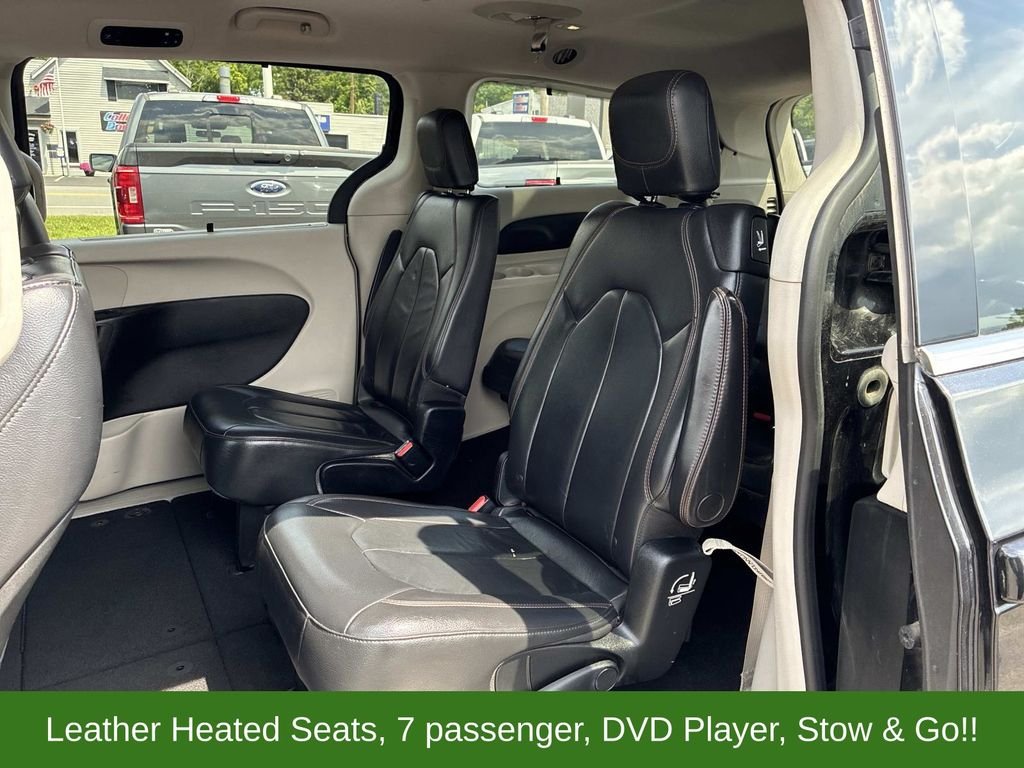 Used 2017 Black Chrysler Touring L image 16