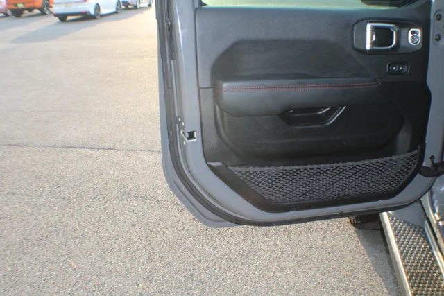 Used 2022  Jeep Unlimited Rubicon image 6