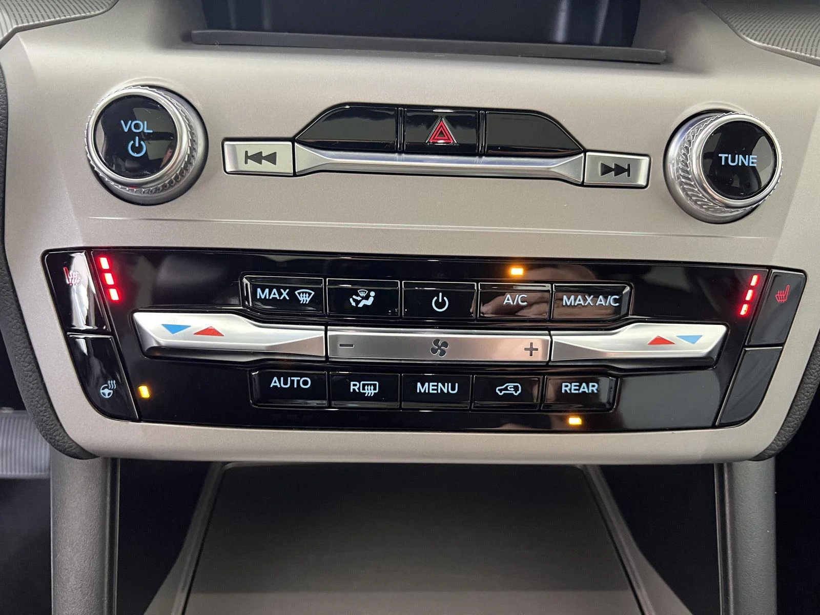Used 2023  Ford XLT image 19