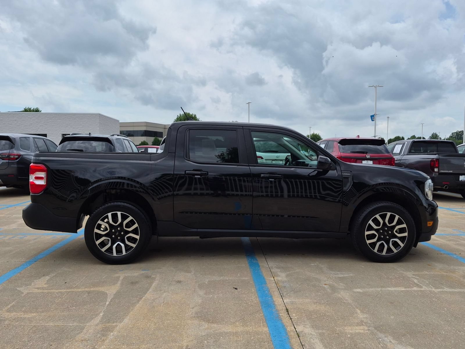 Used 2023 Shadow Black Ford LARIAT image 5