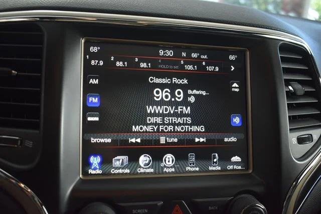Used 2017 Black Jeep Limited image 37