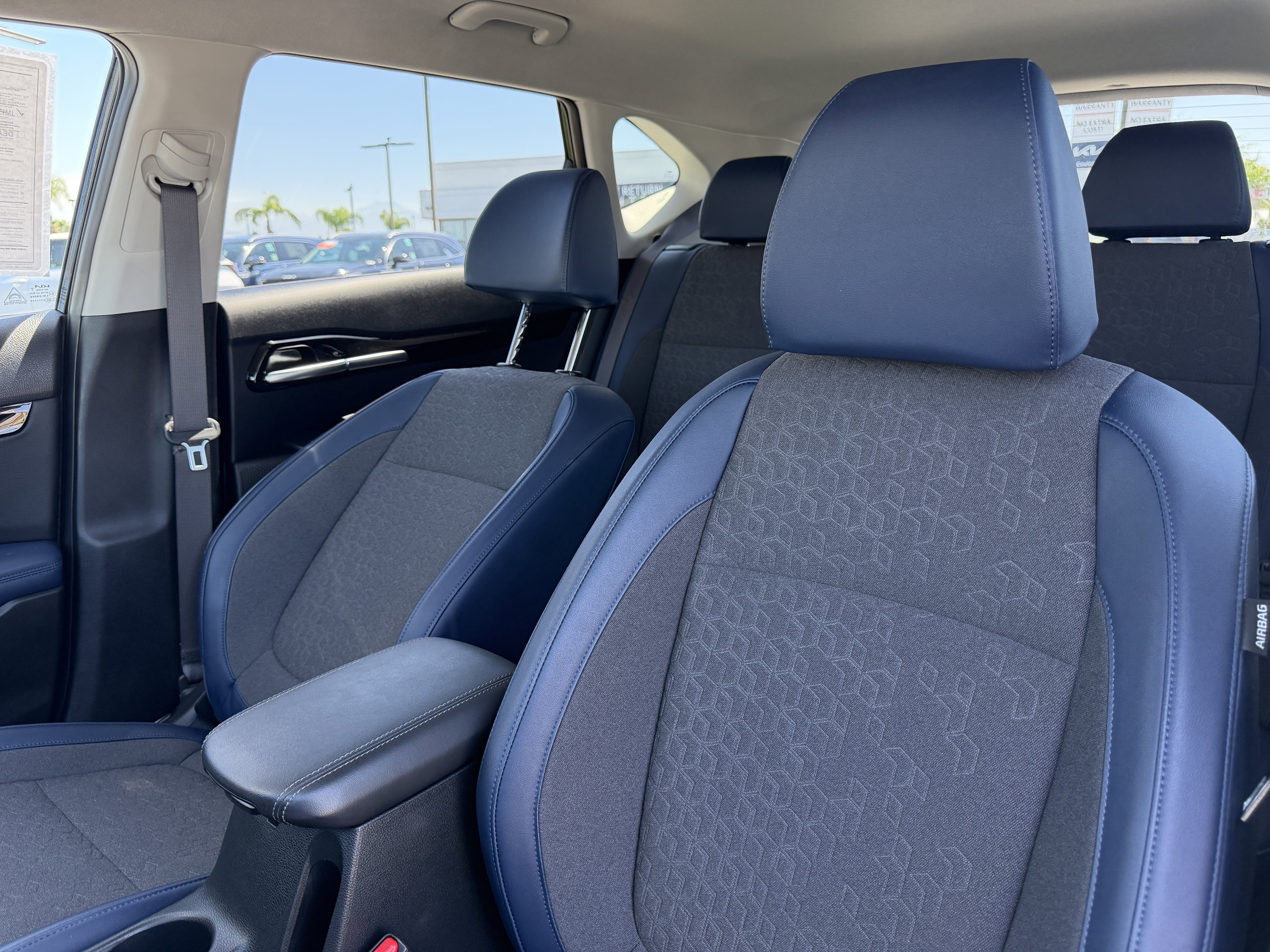 2025 Kia Seltos S - Photo 16