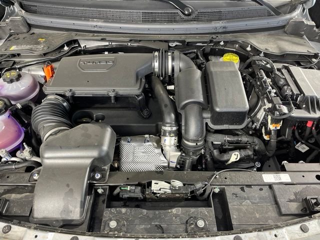 Used 2026 Silver Jeep Laredo image 44