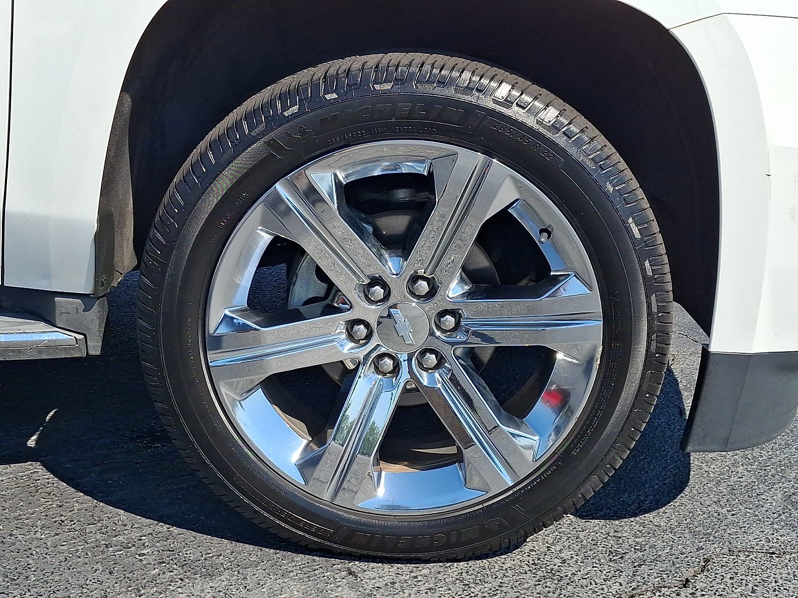 Used 2016 Summit White - GAZ Chevrolet LTZ image 8