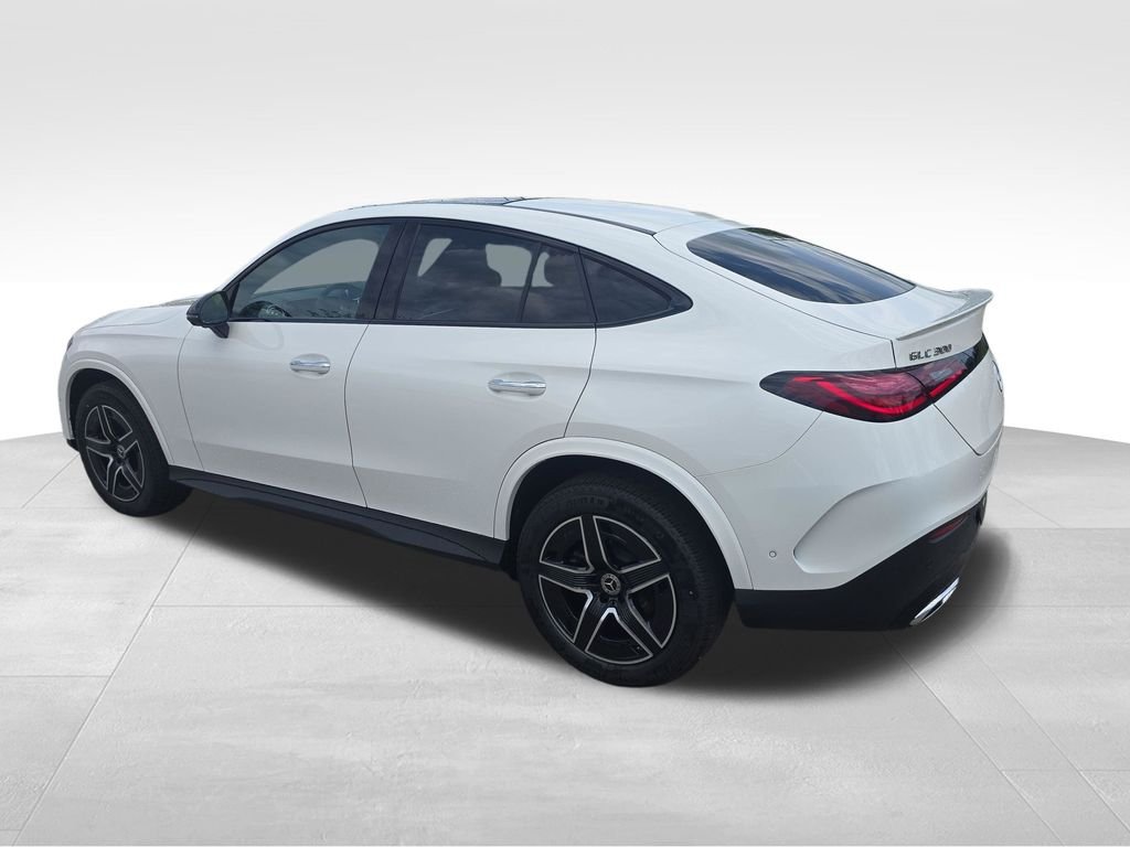 New 2026 Polar White Mercedes-Benz GLC 300 image 3