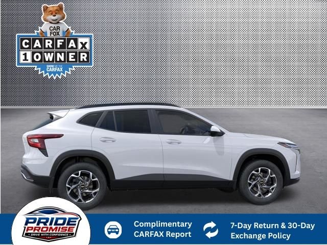 Used 2025 White Chevrolet LT image 6