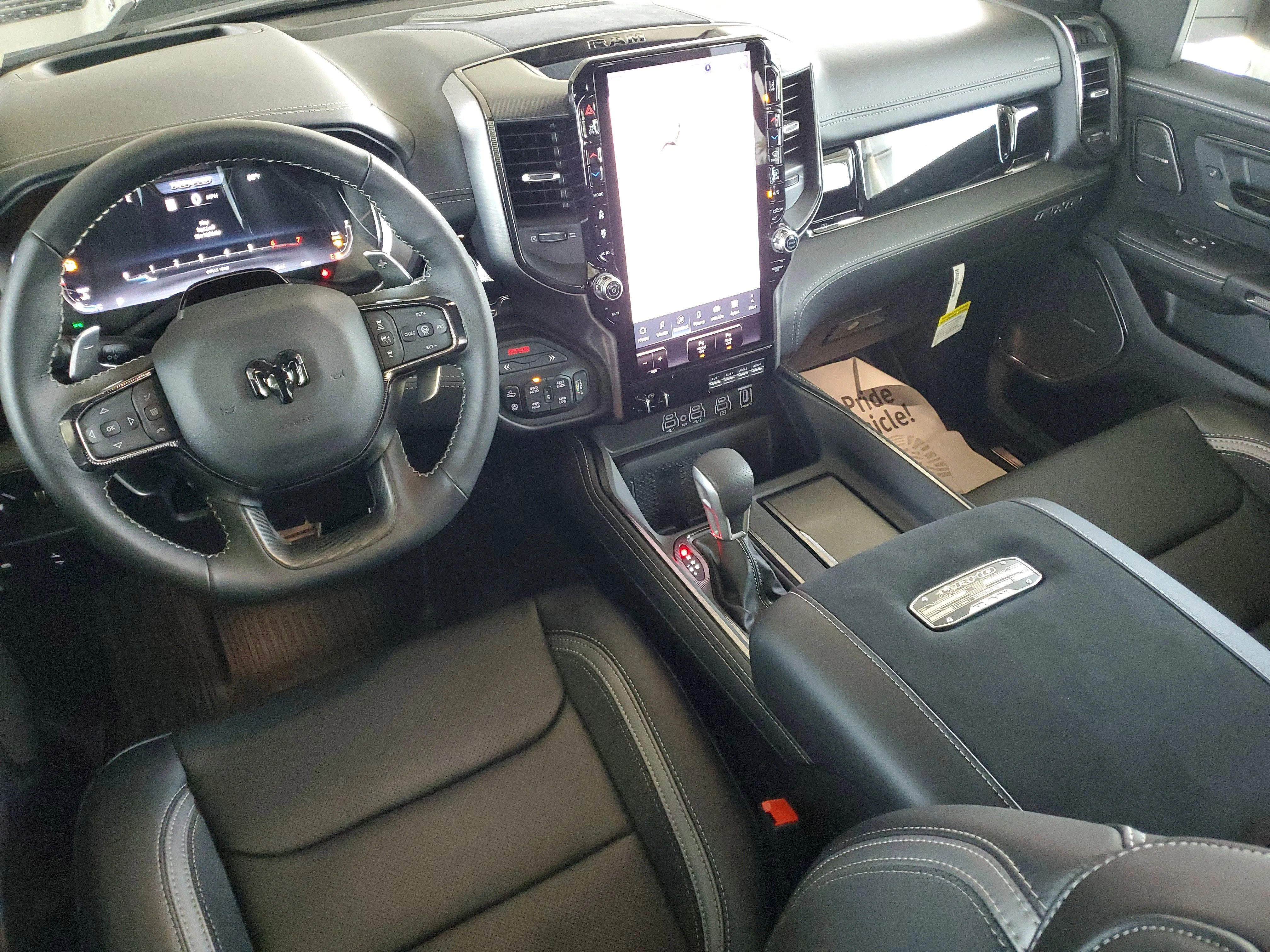 New 2026 Diamond Black Crystal Pearl-Coat Exterior Paint RAM RHO image 11