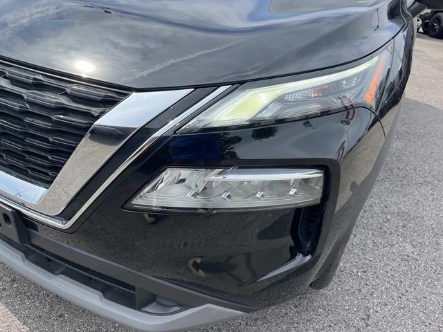 Used 2023 Black Nissan SV image 9
