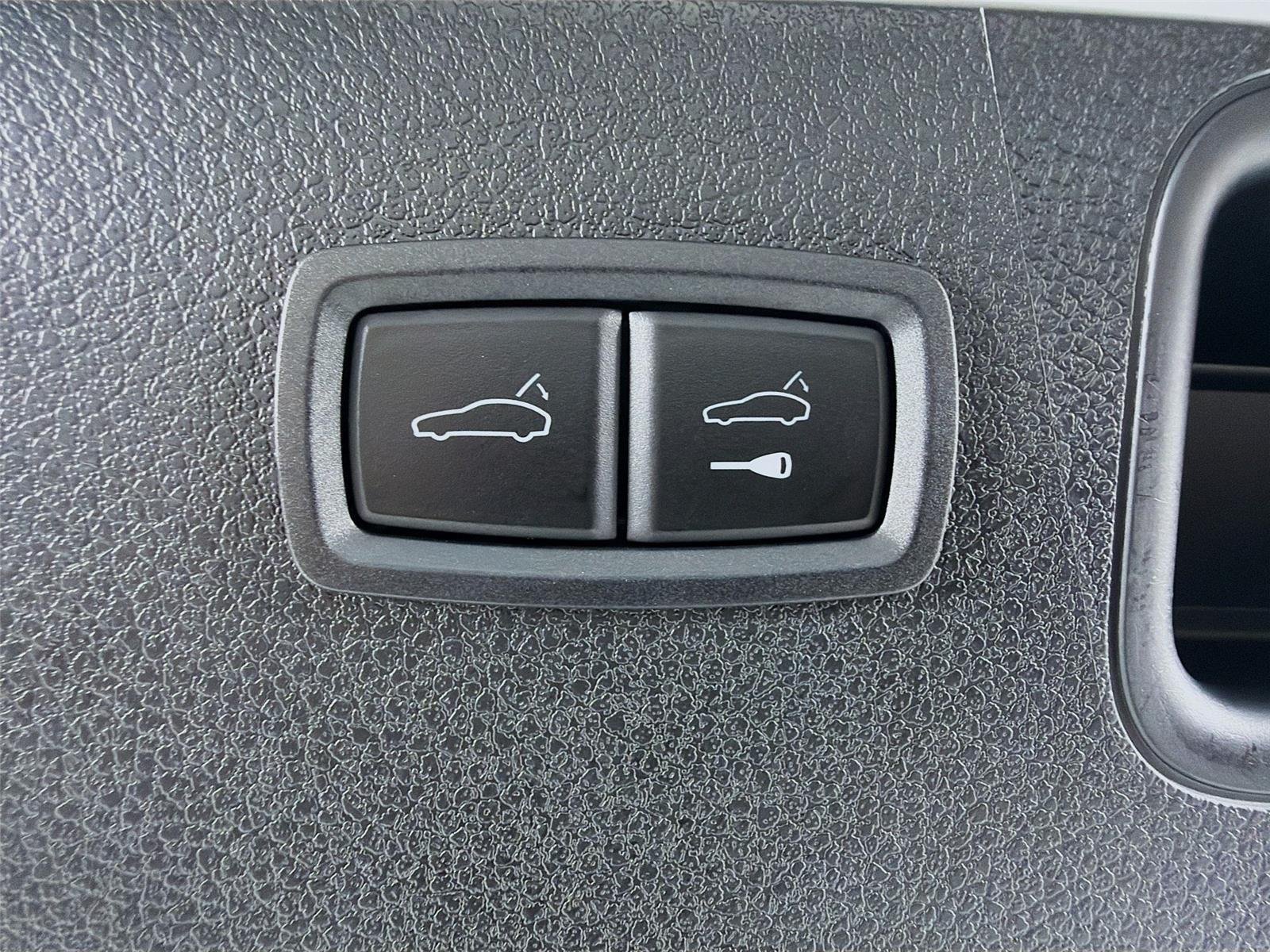 Certified Used 2023 White Porsche T image 24