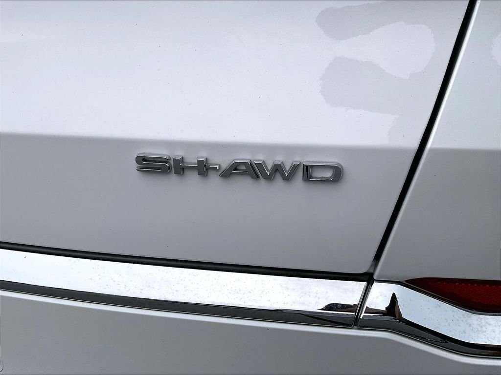 Used 2025 White Acura Technology Package image 30