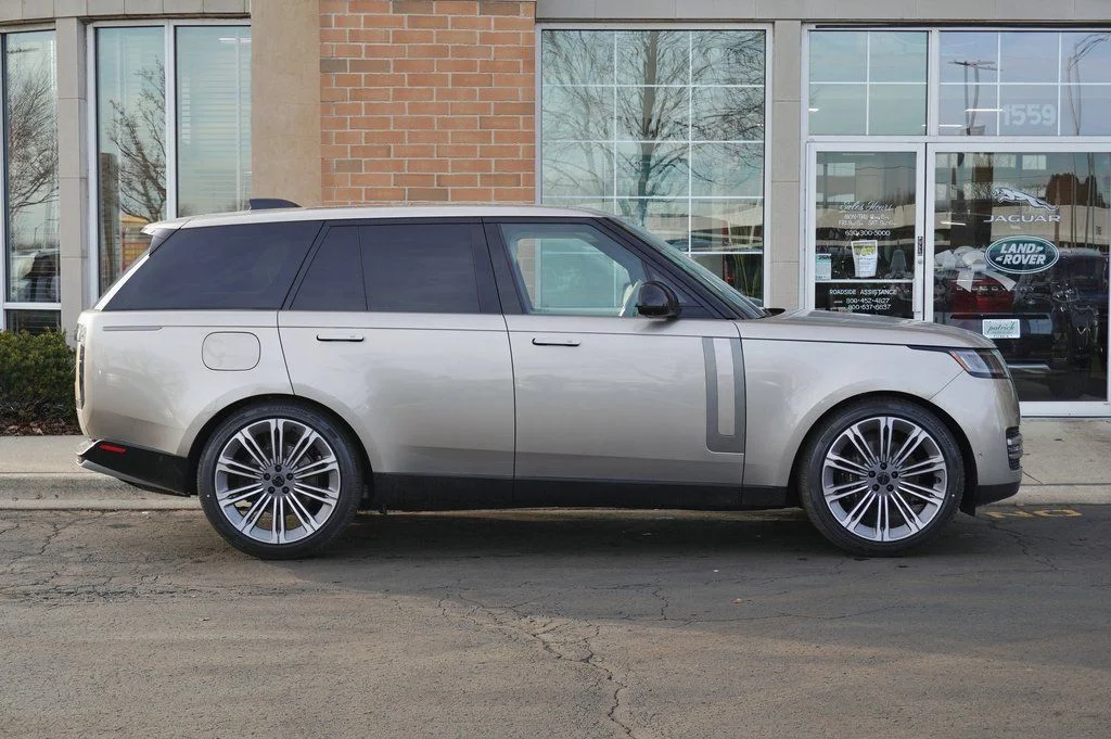 Used 2026 Gold Land Rover SE image 7