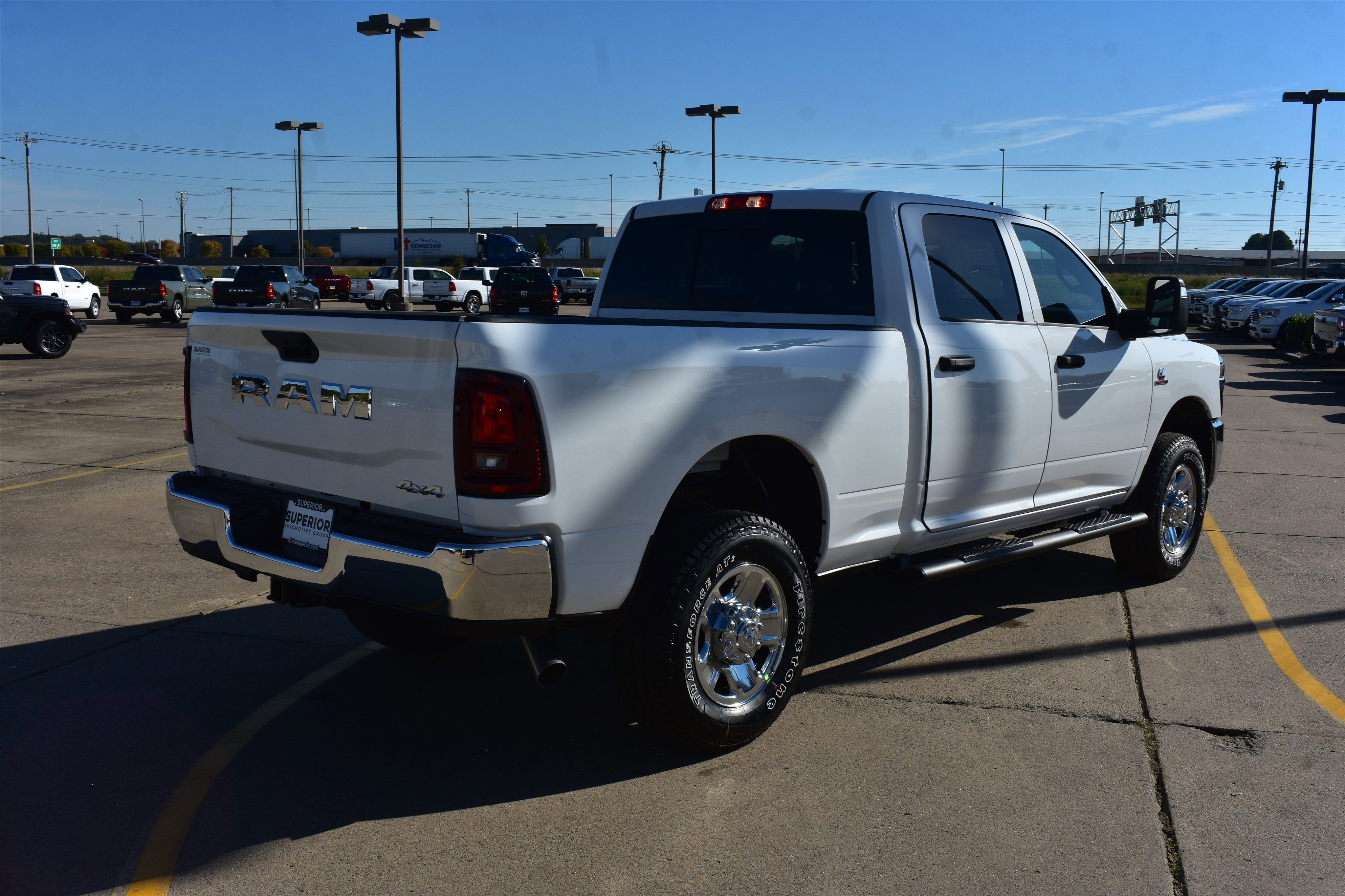 New 2026 Bright White Clear-Coat Exterior Paint RAM Tradesman image 5