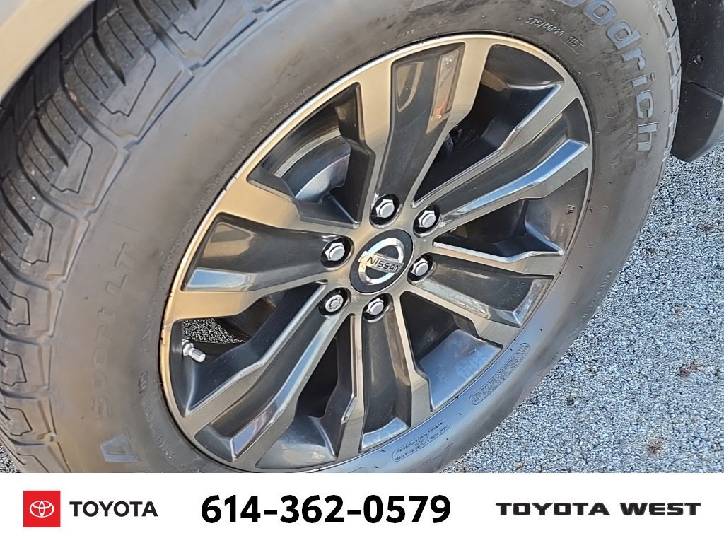 Used 2018 Blue Nissan Platinum image 12
