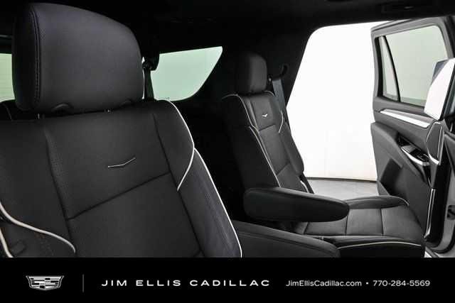 2025 Cadillac Escalade Premium Luxury - Photo 23