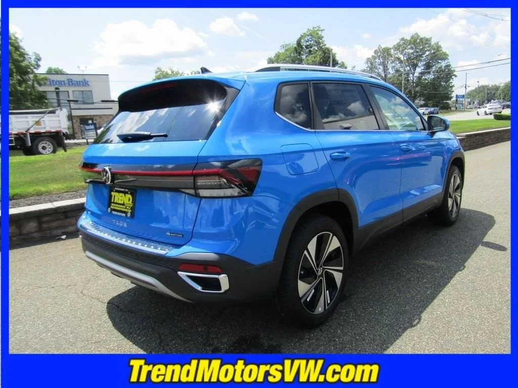 2025 Volkswagen Taos SE - Photo 7