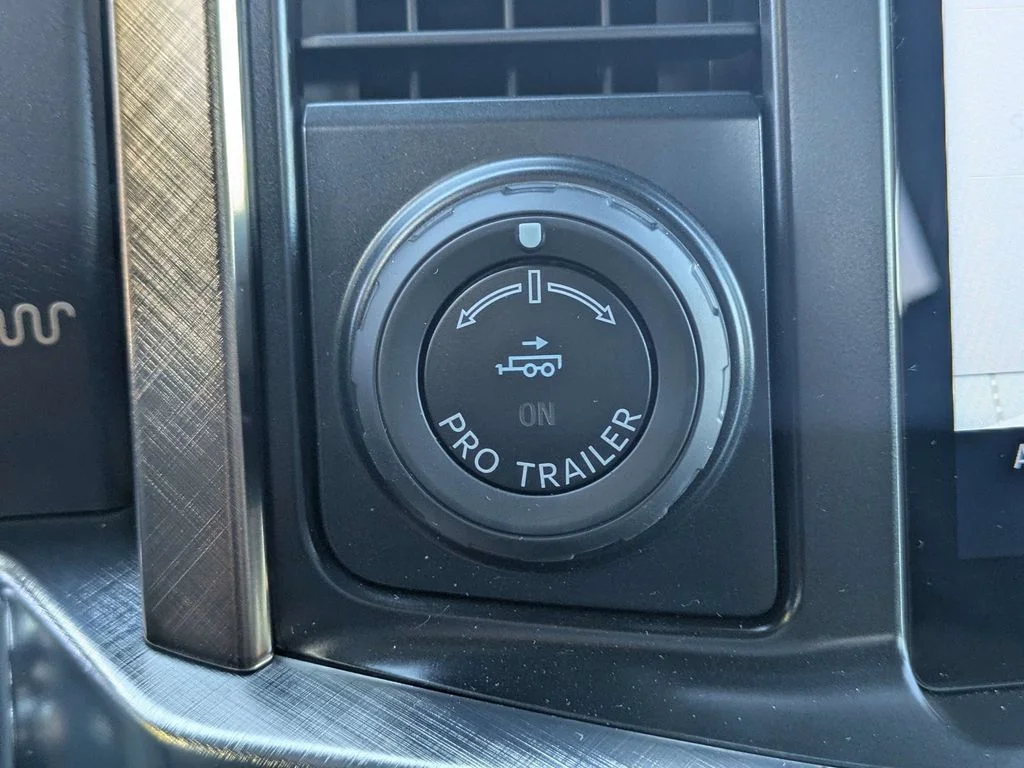 New 2026 Star White Metallic Tri-Coat Ford King Ranch image 28