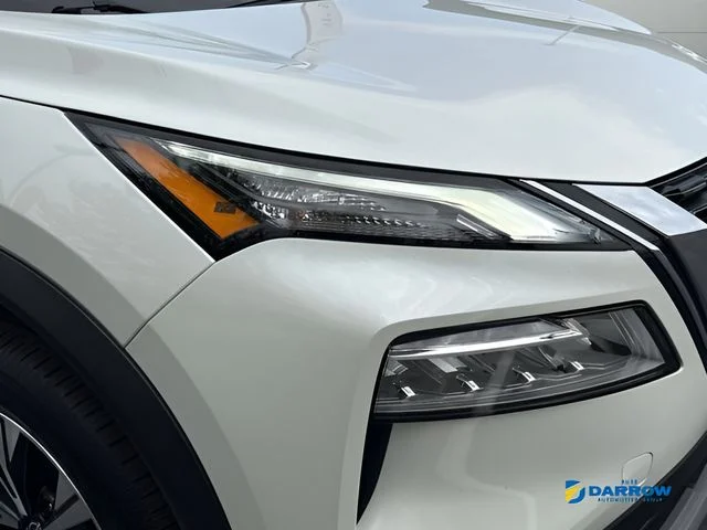 Used 2023 White Nissan SV image 25