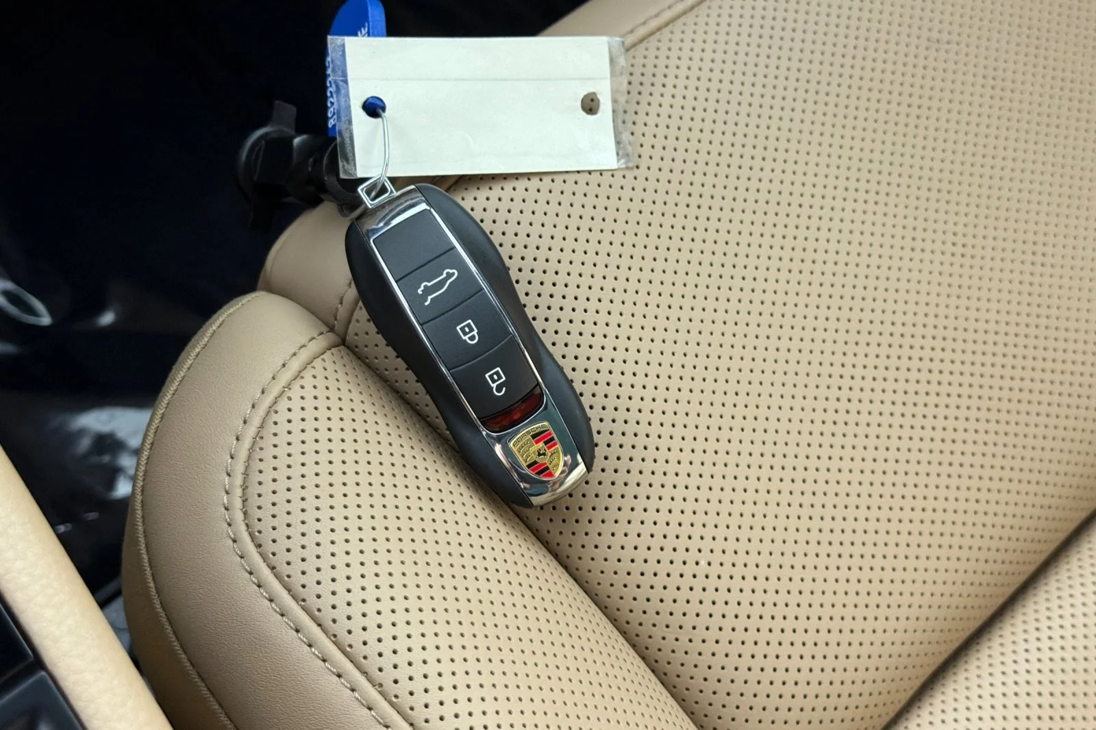 Used 2023 BLUE Porsche  image 24
