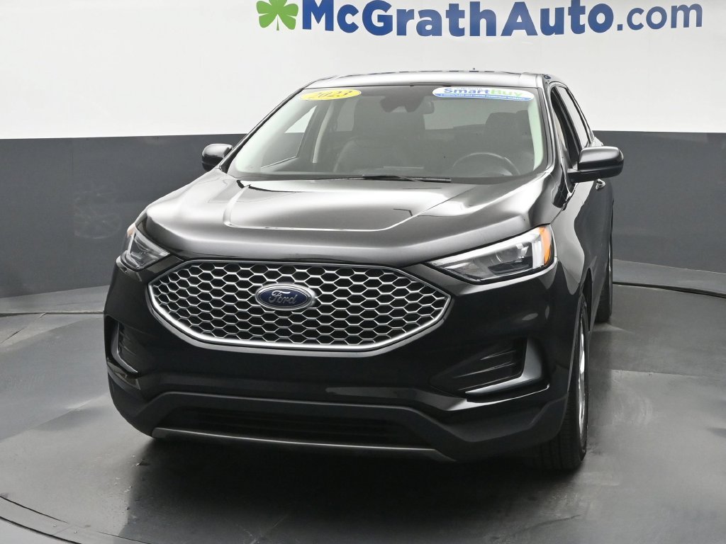 Used 2023 Black Ford SEL image 20