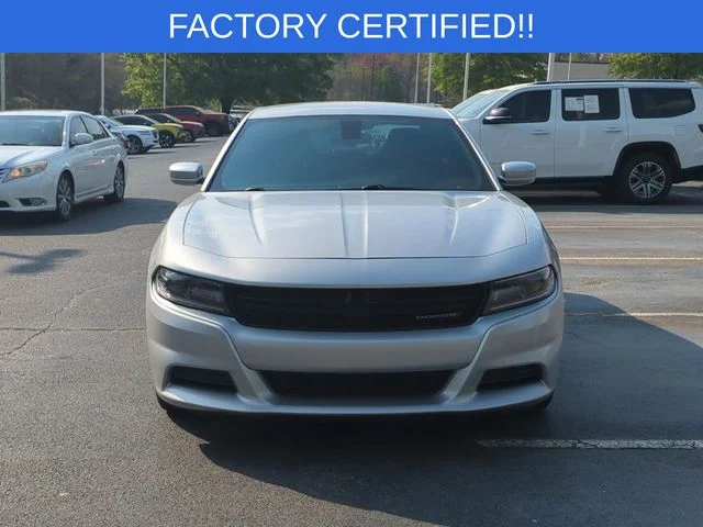 Used 2021 Silver Dodge SXT image 8