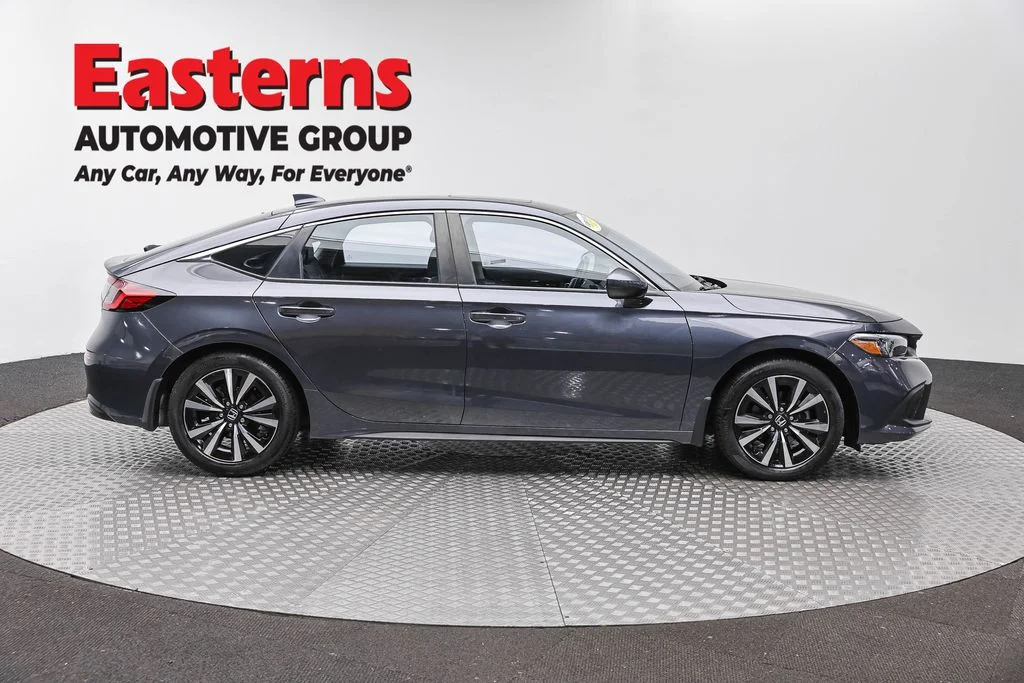 Used 2024 Gray Honda EX-L image 4