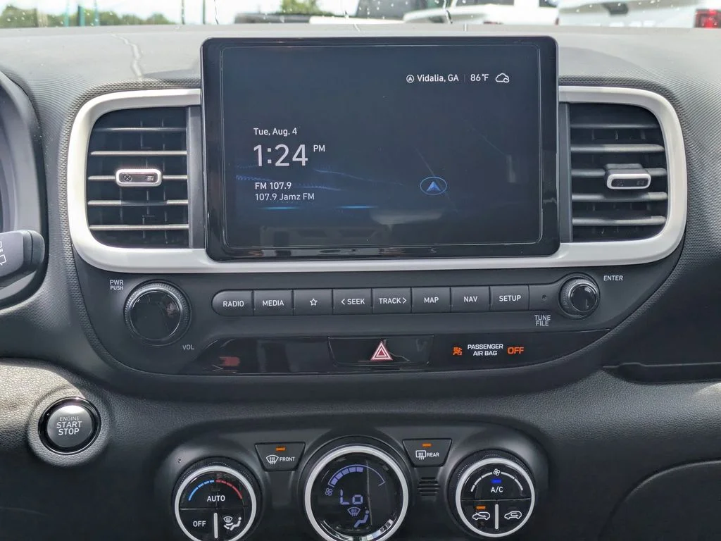 Used 2024 White Hyundai Limited image 18