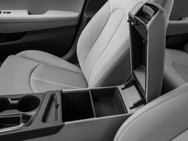 Used 2017 Phantom Black Hyundai SE image 18