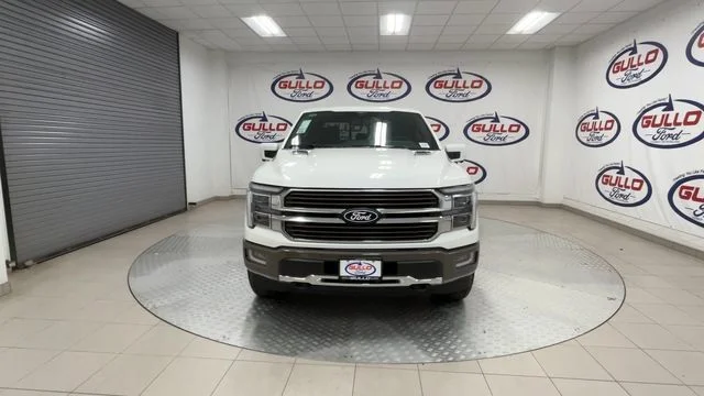 New 2026 Star White Metallic Tri-Coat Ford King Ranch image 4