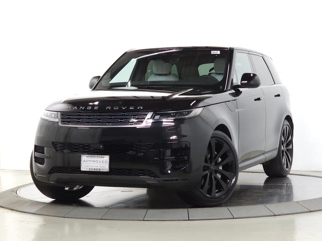 Certified Used 2026 Black Land Rover SE image 1