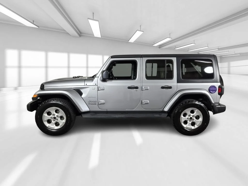 Used 2021 Silver Jeep Unlimited Sahara image 4