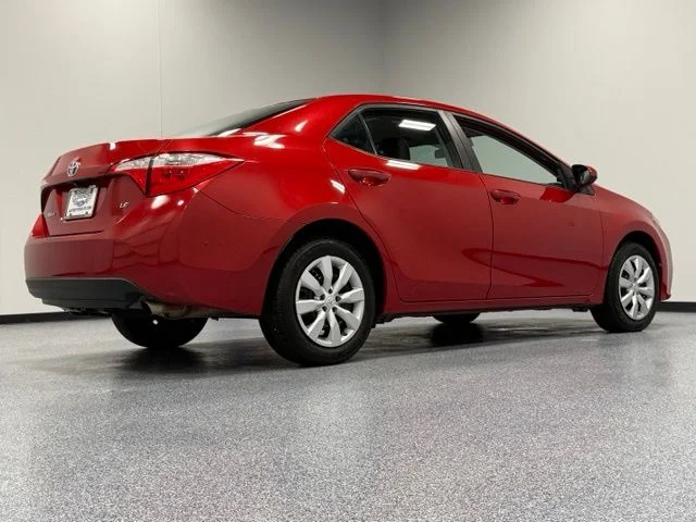 Used 2016 Red Toyota LE image 10
