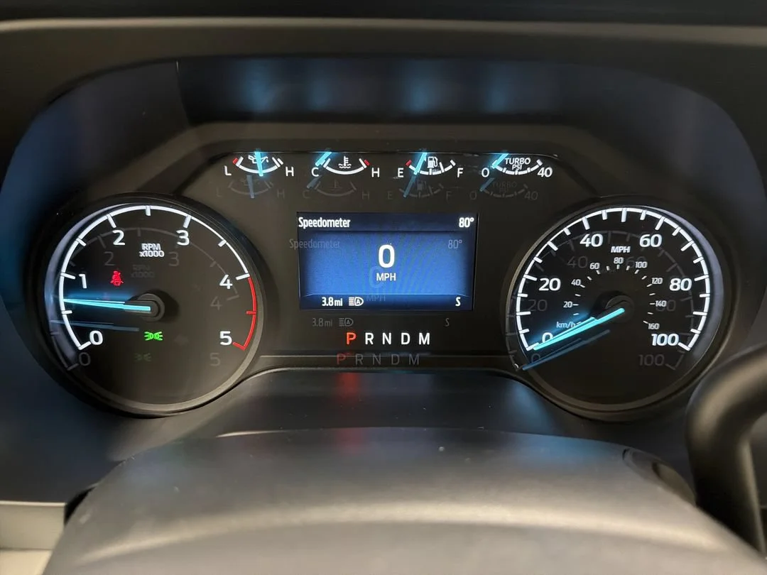 New 2026 Oxford White Ford F-550® XL image 17