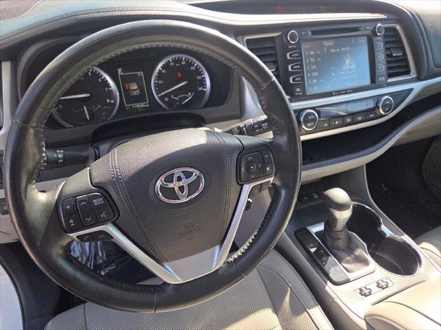 Certified Used 2017 BLIZZARD PEARL Toyota  image 35