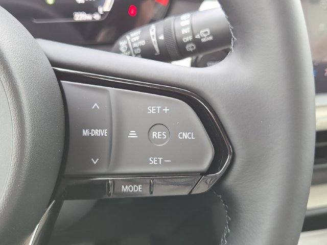 Used 2026 White Metallic Mazda 2.5 S Preferred image 14