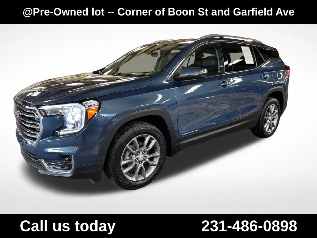Used 2024 Blue GMC SLT image 1