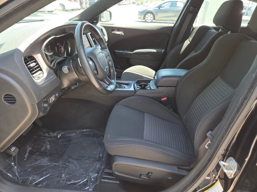 Certified Used 2023 Pitch Black Clearcoat Dodge R/T image 21