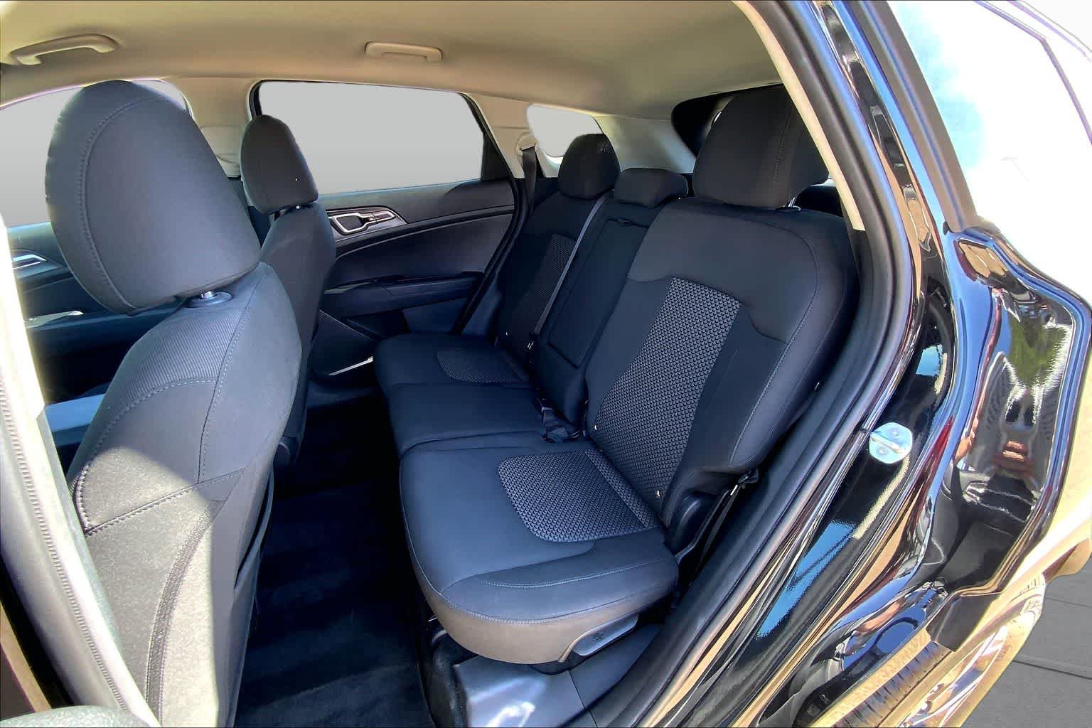 Used 2023 Fusion Black Kia LX image 21
