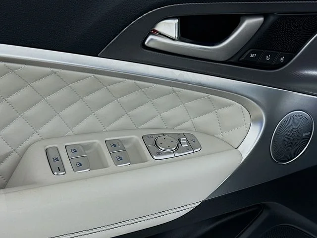 New 2025 White Genesis 3.3T Sport Advanced image 11