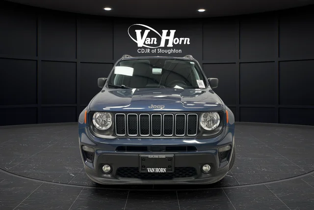 Used 2022 Slate Blue Jeep Latitude image 2