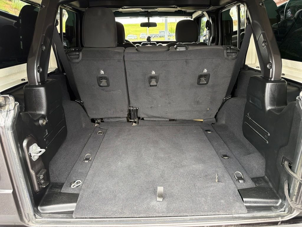 Used 2020 Gray Jeep Unlimited Sport image 15